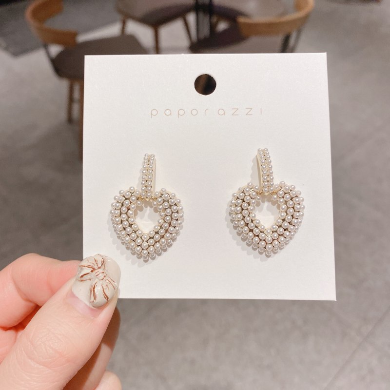 Korean Socialite Elegant Pearl Earrings Ins Style All-Match Love Heart Earrings Personality Hipster Fashion Earrings