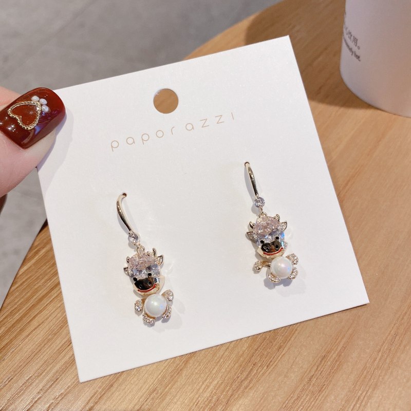 Creative Calf Earrings for New Year Gold Plated Inlaid Zircon Graceful and Fashionable Pearl Earrings Cross-Border Sold Jewelry