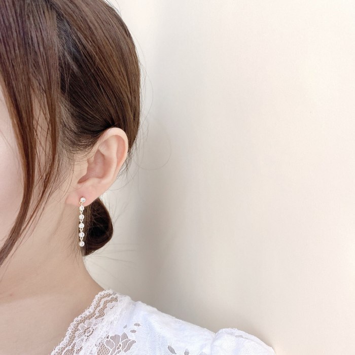 New Japanese and Korean Style Freshess Earrings Niche Design Planet Earrings Set Zircon Stud Earrings Wholesale