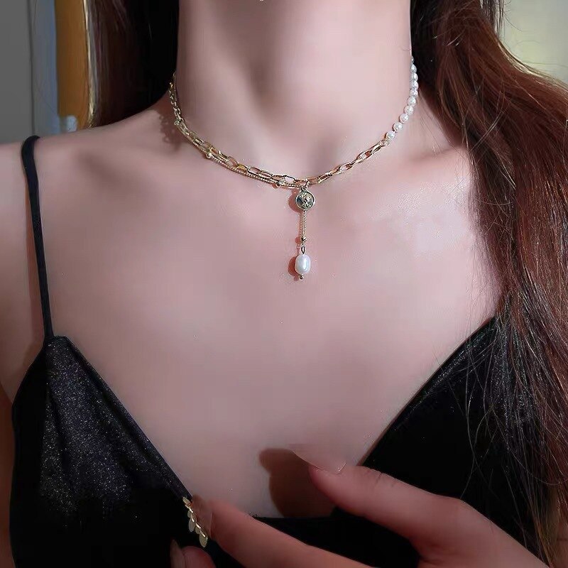 Hot Sale Design Sense Necklace Cold Wind Beauty Head Freshwater Pearl Pendant Necklace Female Stitching Clavicle Chain