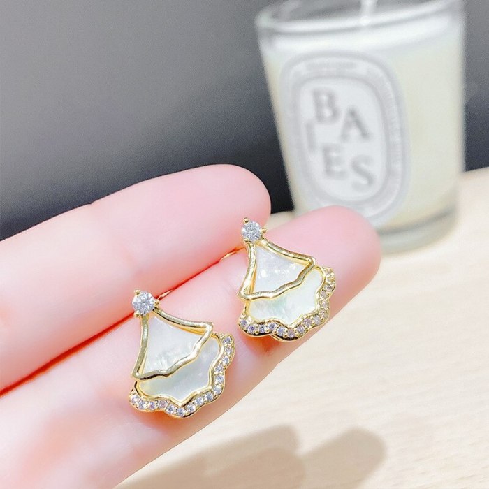 Internet Celebrity Light Luxury Geometric Earrings Small Skirt Sterling Silver Needle Shell Earrings Special-Interest Earrings