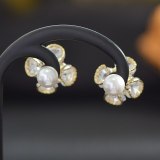 Petal Pearl Earrings Elegant Socialite Three-Dimensional Sterling Silver Needle Earrings Micro Inlaid Zircon Flower Earrings