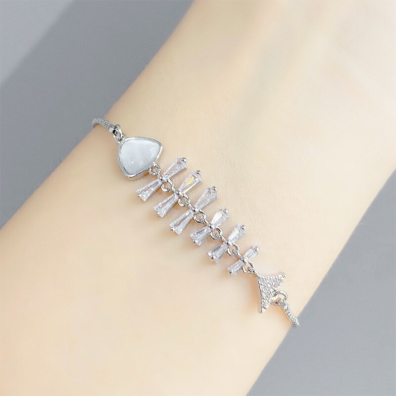 Micro Inlaid Zircon Personalized Creative Fishbone Fashion Bracelet Adjustable Internet Hot Korean Style Simple Bracelet Jewelry