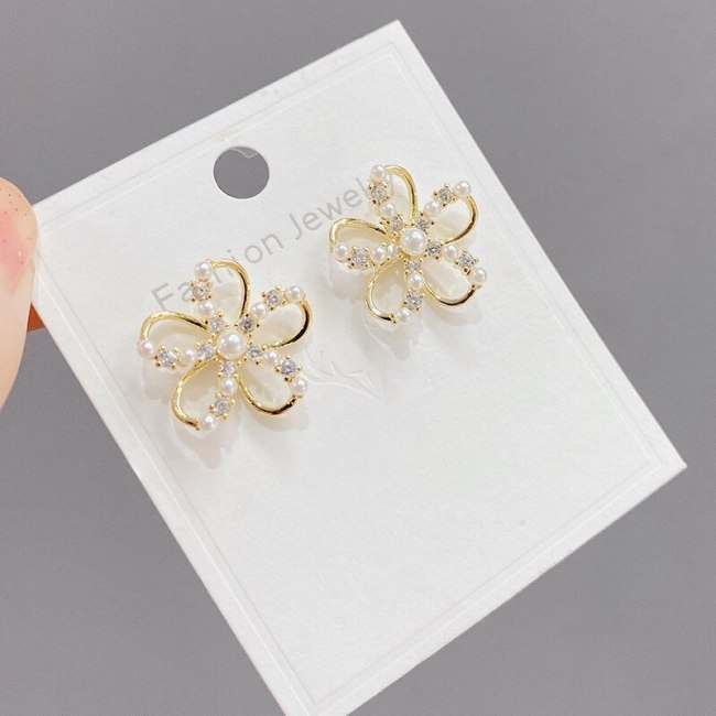 S925 Sterling Silver Needle Micro Inlaid Zircon Pearl Stud Earrings Natural SUNFLOWER Personality Fashion French Earrings