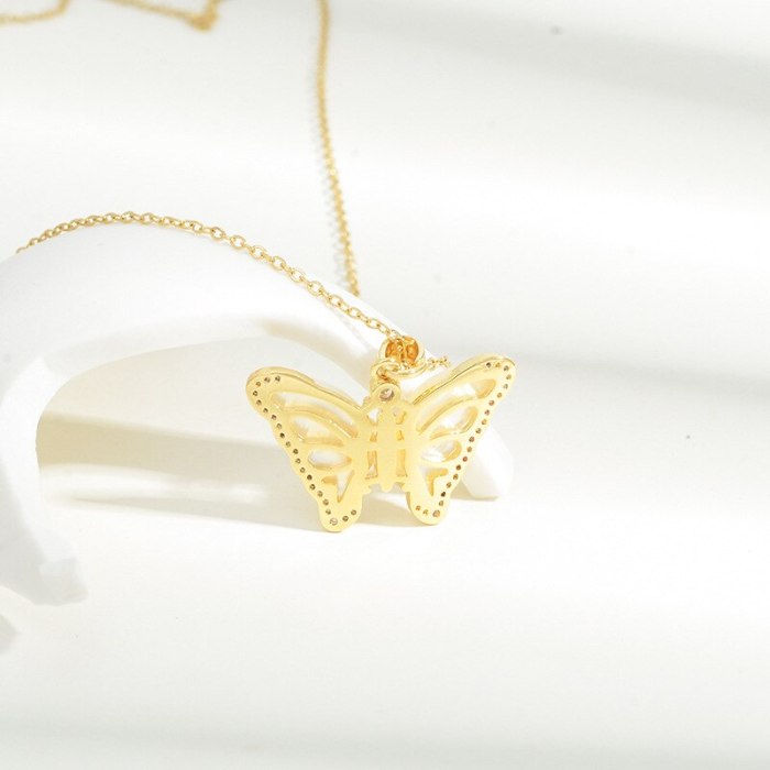 Natural Shell Butterfly Micro-Inlaid Diamond 14K Golden Clavicle Chain Fashion Light Luxury Temperament Personalized Necklace