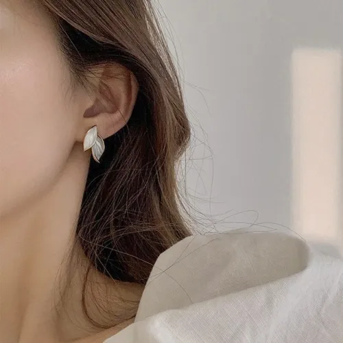 Sterling Silver Needle Simple and Fresh Leaves Ear Studs Women's Elegant French Ins Style Earrings Earrings