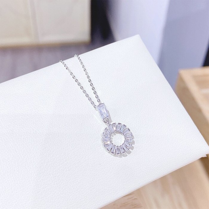 Electroplated Gold Zircon Micro-Inlaid Clavicle Chain Korean Drama Hipster Elegant Circle Goddess Simple Necklace Ornament
