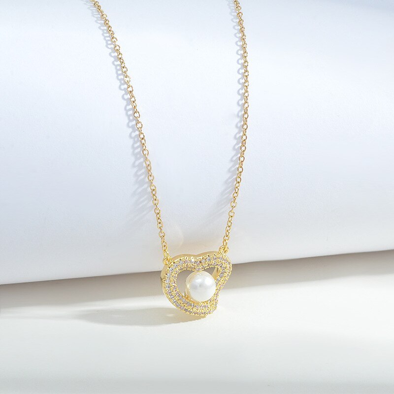 Korean Fashion Micro Inlaid Zircon Peach Heart Pearl Necklace Women's Exquisite Light Luxury Design Sense Clavicle Chain Jewelry