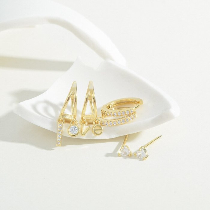 High-End Korean Style Korean Earrings Suit Fashion Creative Micro Inlaid Zircon Love Heart-Shaped Pendant Earclip Earrings