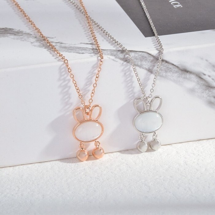 Titanium Steel Necklace Light Luxury Minority Design Rabbit Pendant Internet Celebrity Temperament Clavicle Chain Ornament