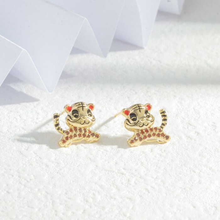 Micro Inlaid Zircon Cute Little Tiger Stud Earrings Female Niche Design Painting Oil Earrings Fashionable and Versatile Earrings