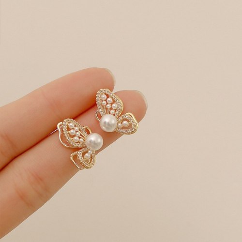 Korean Earrings Style Sterling Silver Needle Butterfly Studs Female Temperament Personalized Pearl Earrings