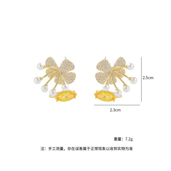 Korean Style Sterling Silver Needle Pearl Petal Stud Earrings Simple Elegant Internet Popular Earrings Fashion Petite Earrings