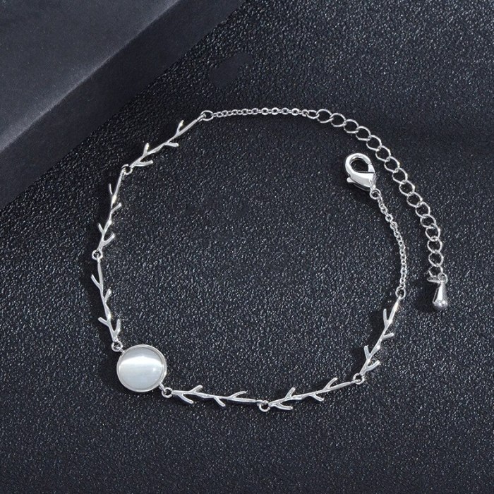 Bracelet for Women Antlers Ins Special-Interest Design Bracelet Girlfriends' Gift Ornament Wholesale