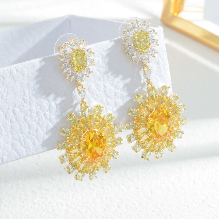 Fashion Sun Flower Ear Studs Women's Sterling Silver Needle Earrings Copper Zircon Earrings