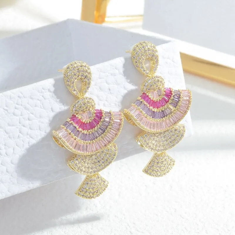 Colorful Zircon Small Skirt Earrings Sterling Silver Needle Earrings Three-Dimensional Gradient Pink Scallop Earrings e1037