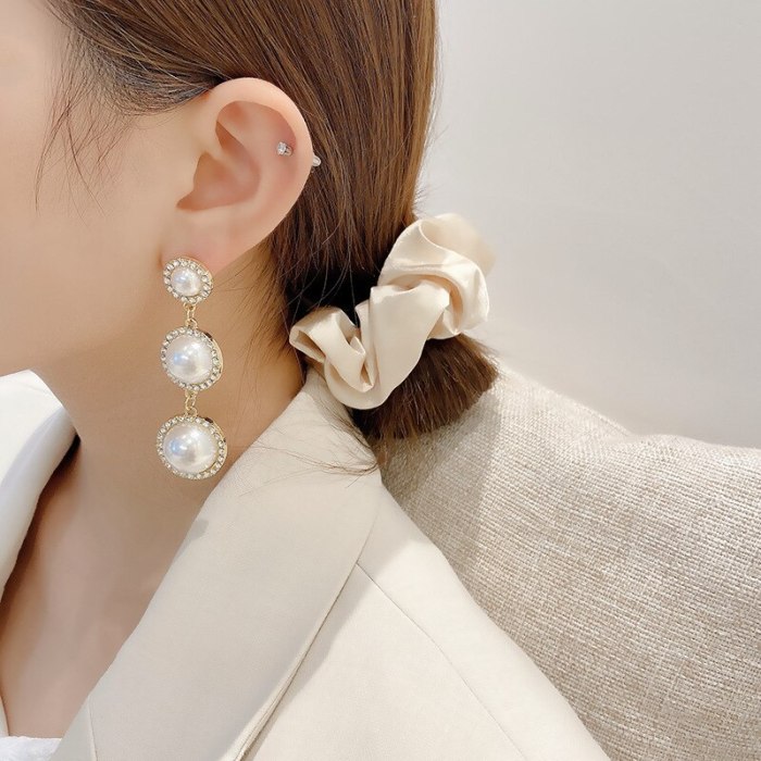 Circle Pearl Tassel Earrings Female Stud Earrings 925 Silver Pin Earrings