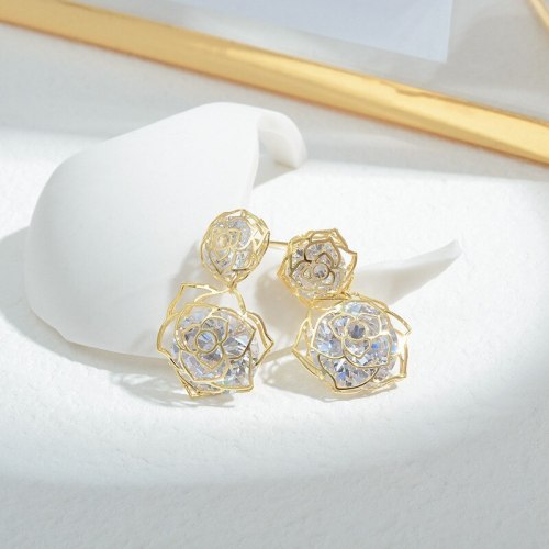 Wholesale Korean Fashion Zircon Hollow Petal Stud Earrings Women's Sterling Silver Needle Eardrops Earrings Jewelry