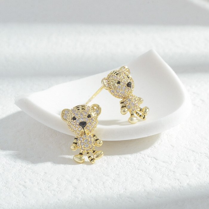 Wholesale Zircon Diamond Tiger Stud Earrings for Women Sterling Silver Pin Post Eardrops Earrings Jewelry Gift