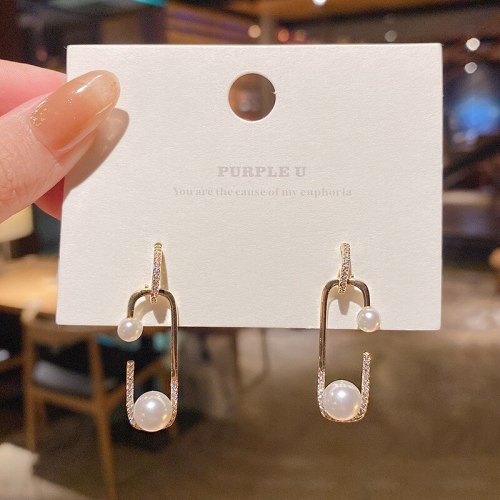 Wholesale 2020 New Pin-Shaped Personalized Pearl Earrings Female Women Stud Earrings Diamond Earrings Jewelry Gift