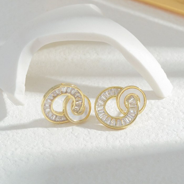 Wholesale Sterling Silver Pin Post Geometric round Shell Stud Earrings Female Women Zircon Earring Ornament Jewelry Gift