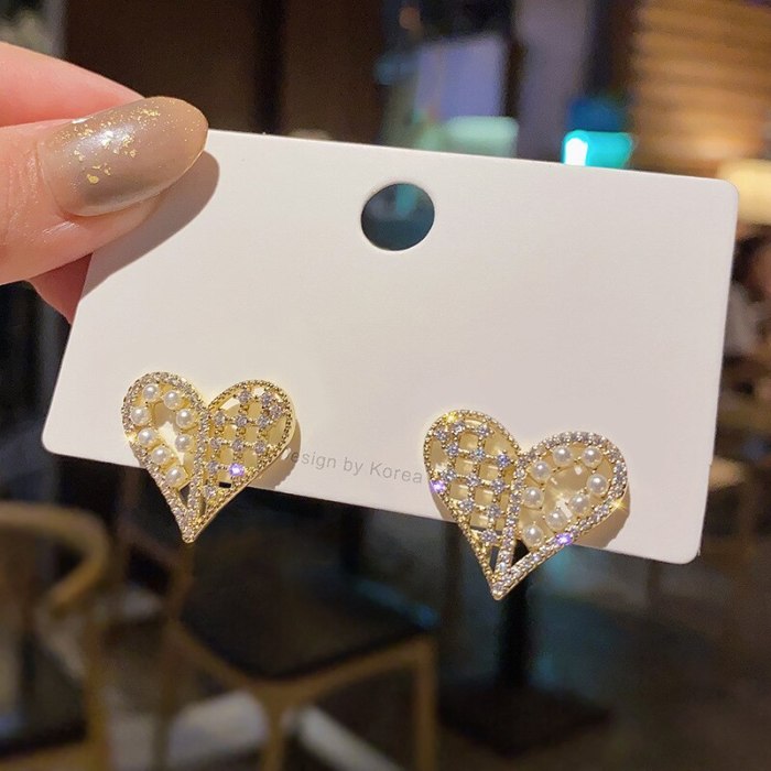 Wholesale Sterling Silver Pin Post Love Heart Earrings Pearl Stud Earrings for Women Jewelry Gift