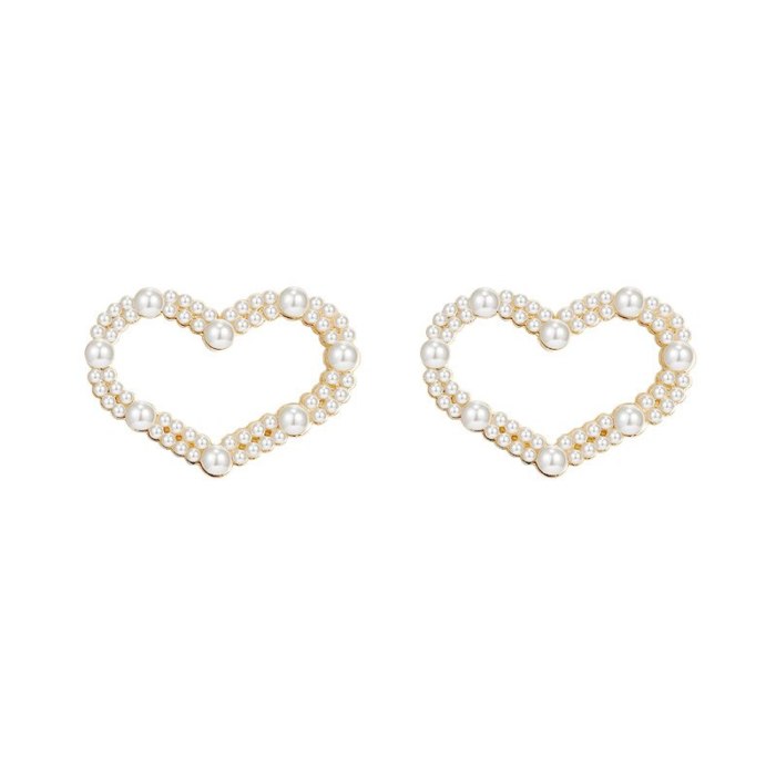 Wholesale  Classic Trendy Baroque Heart Pearl Earrings Stud Earrings for Women Dropshipping Jewelry