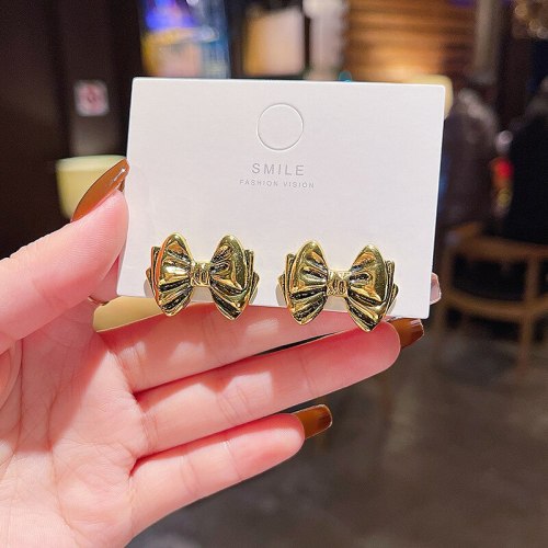 Wholesale New Metal Bow Earrings for Women 925 Silver Stud Earrings Dropshipping Gift