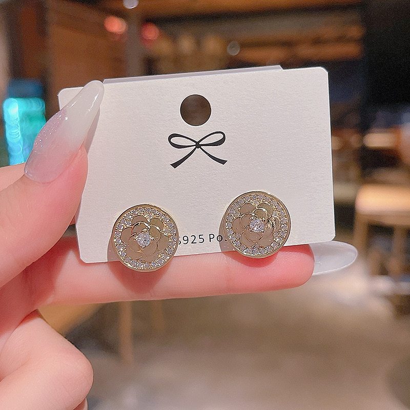 Wholesale Sterling Silvers Pin New Hoop Flower Stud Earrings Female Women Earrings Drop Shipping Gift