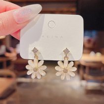 Wholesale Sterling Silvers Pin Flower Earrings Women's Three-Dimensional Lily Ear Studs Earrings Drop Shipping Gift