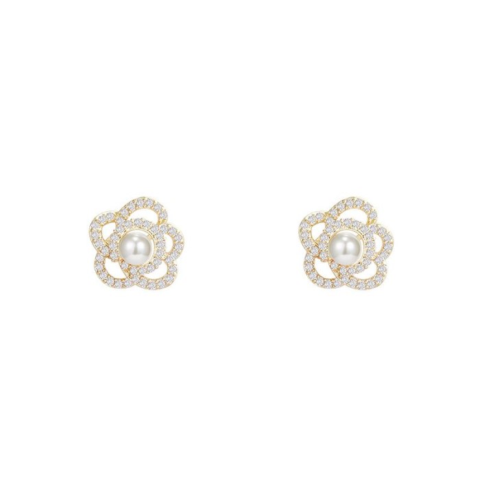 Wholesale Sterling Silvers Needle New Copper Plating Flower Earrings Female Stud Earrings Drop Shipping Women Gift