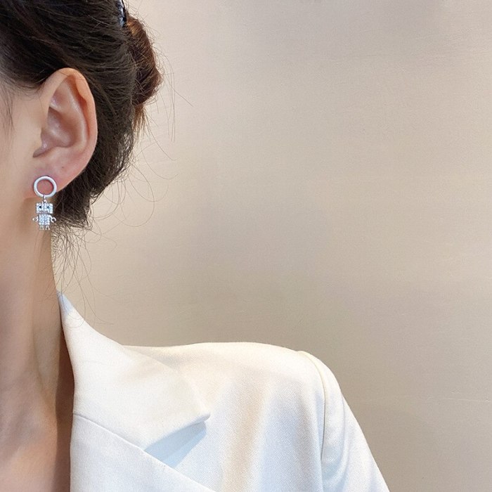 Wholesale Sterling Silvers Pin Robot Ear Clip Earrings Female Women Stud Earrings Dropshipping Gift