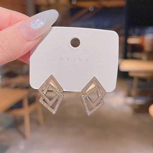 Wholesale Hollow Rhombus Earrings Female Women Stud Earrings Dropshipping Gift