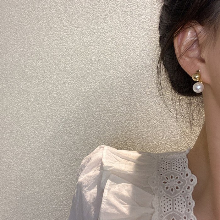 Wholesale New Pearl Stud Earrings for Women Sterling Silvers Pin Earrings Dropshipping Gift