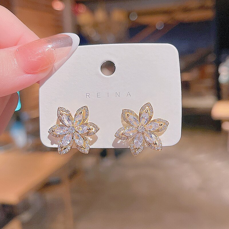 Drop Shipping Sterling Silvers Post Zircon Snowflake Earrings For Women New Studs Gift  Jewelry