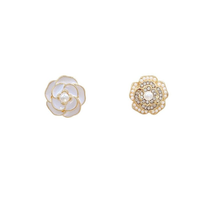 Drop Shipping New Daisy Stud Earrings Female Women Girl Lady Earrings Gift  Jewelry