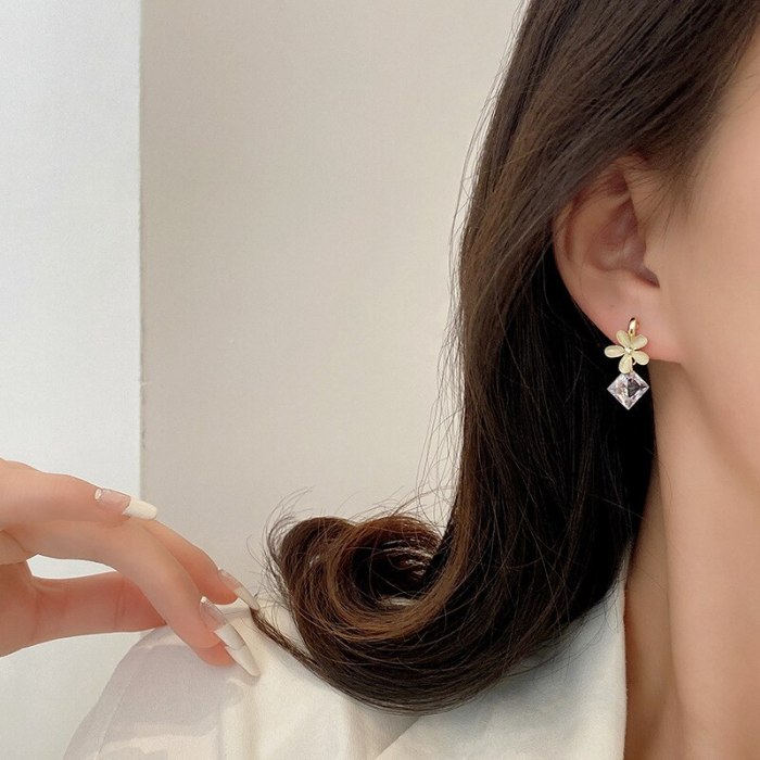 Drop Shipping New Zircon Flower Earrings Female Women Girl Lady S925 Silvers Ear Studs Earrings Gift  Jewelry