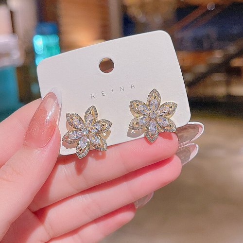 Drop Shipping Sterling Silvers Post Zircon Snowflake Earrings For Women New Studs Gift  Jewelry