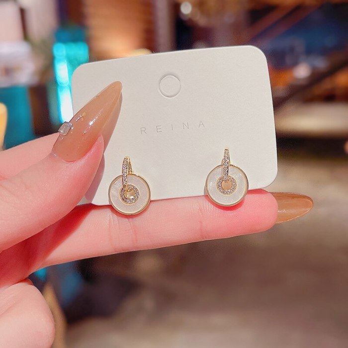 Wholesale Sterling Silver Post New Circle White Shell Earrings Female Women Stud Earrings  Dropshipping Jewelry Gift