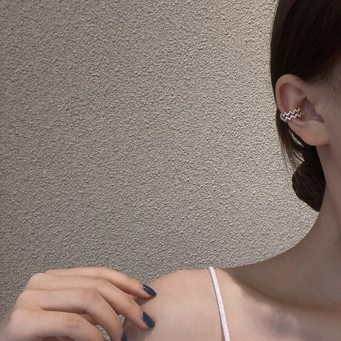 Wholesale New Trendy Ear Clip Non-Pierced Women's Zircon Earrings  Dropshipping Jewelry Gift
