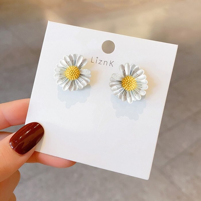 Wholesale 2021new Daisy Stud Earrings Sterling Silver Post Flower Earrings For Women Dropshipping Jewelry Women Fashion Gift