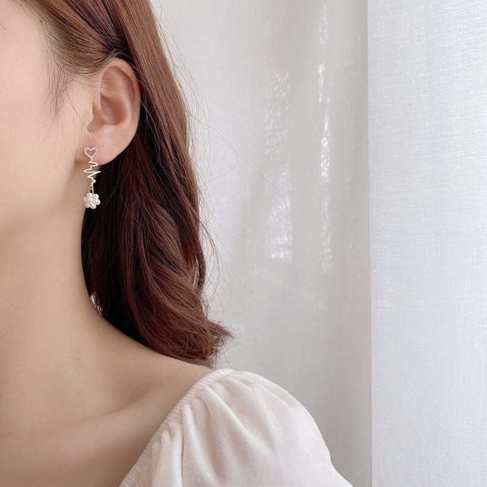Wholesale New Love Pearl Long Eardrop Women Stud Earrings Dropshipping Jewelry Women Fashion Gift