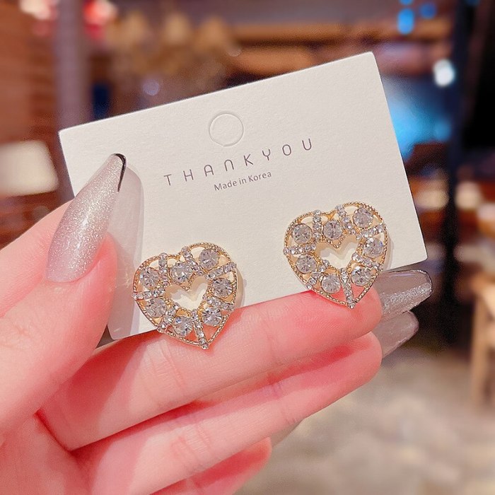 Wholesale 925 Silver Post Love Heart Women Stud Earrings Dropshipping Jewelry Women Fashion Gift