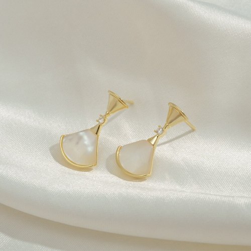 Wholesale New Fritillary Earrings Sterling Silver Post Fan Shaped Stud Women Accessories Jewelry Women Gift