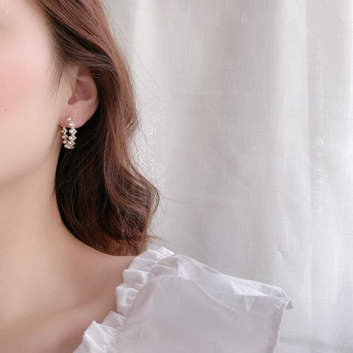 Wholesale Sterling Silver Post Fashion Fashion Earrings Women's Pearl Stud Earrings Jewelry Women Gift