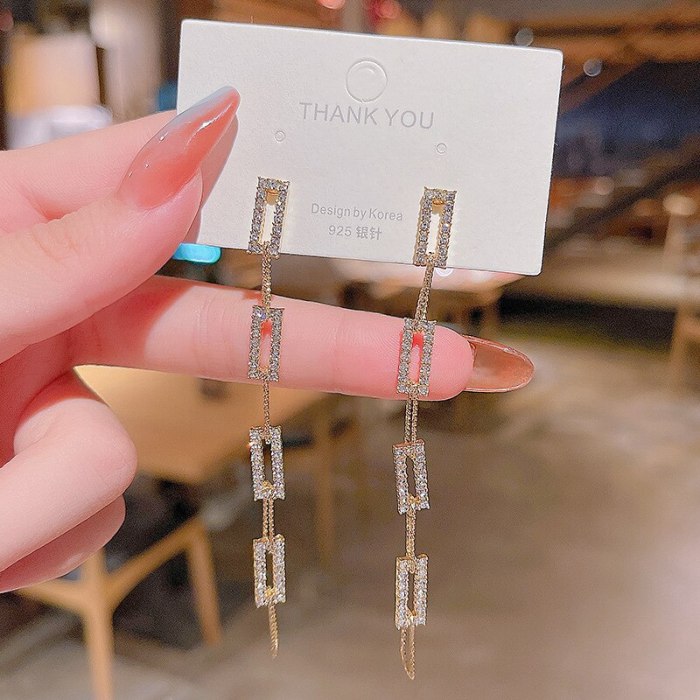 Wholesale Sterling Silver Post Rhinestone-Encrusted Chain Long Women Stud Earrings Jewelry Women Gift