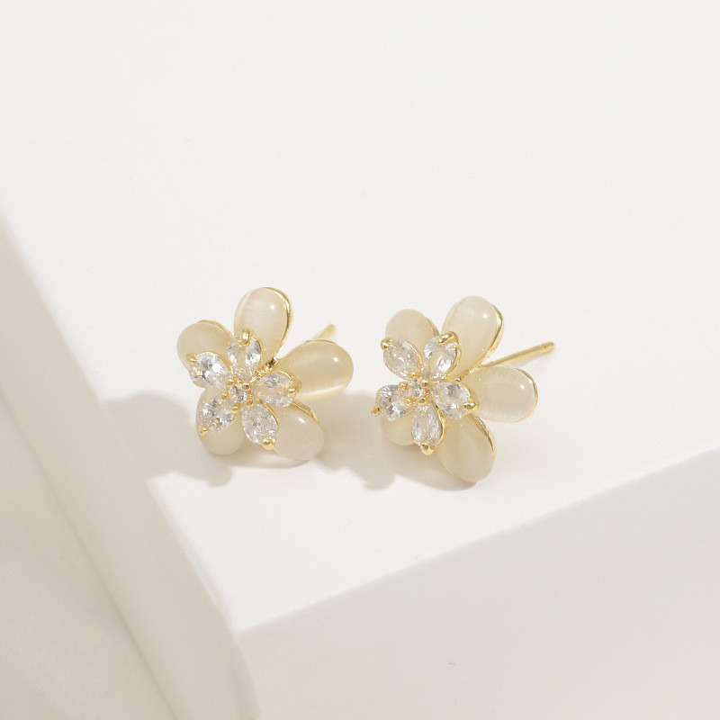 Wholesale Sterling Silver Needle Zircon Petals Fashion Earrings Stud Accessories Jewelry Gift