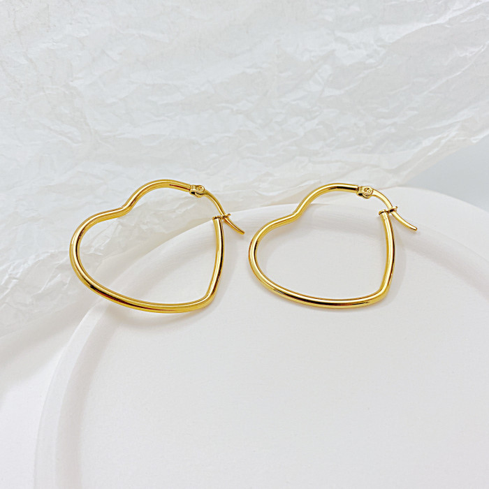 Wholesale Fashion Extravagant Love Heart Earrings Personality Titanium Steel Hoop Earring
