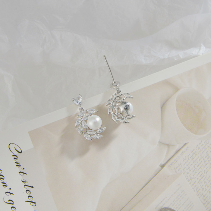 Wholesale Loving Heart Zircon Round Pearl Earrings Ornament 1599