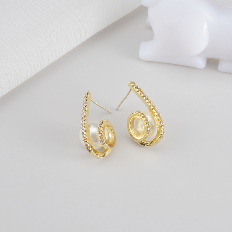 Geometric Pearl Fashion Zircon Earrings Pearl Earrings